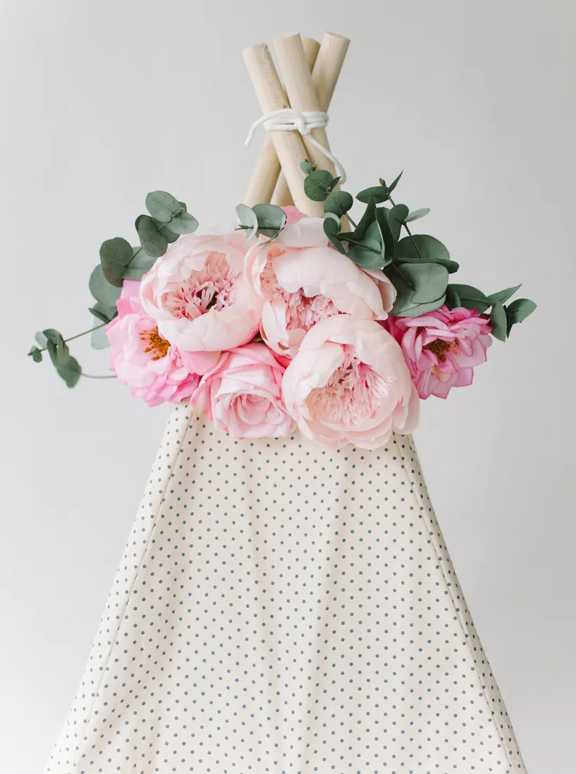 E & E Teepee: Colette