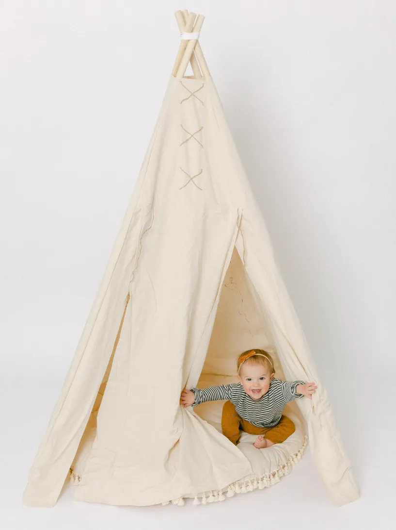 E & E Teepee: Ethan