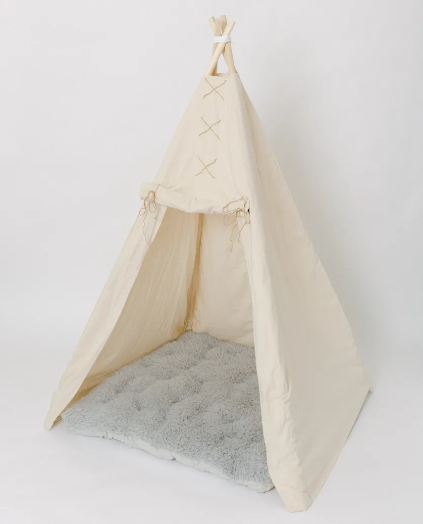 E & E Teepee: Ethan