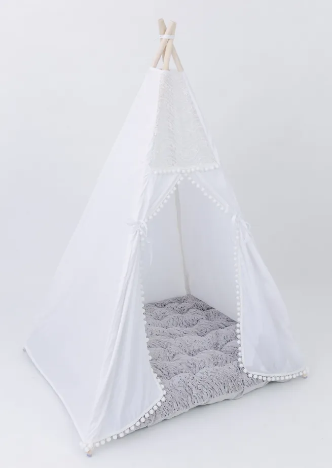 E & E Teepee: Evelyn
